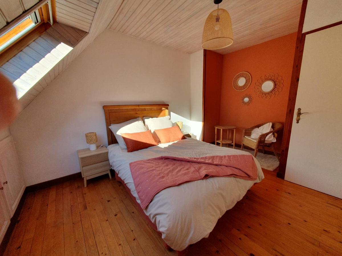 Le Chant Du Loriot Apartment *
